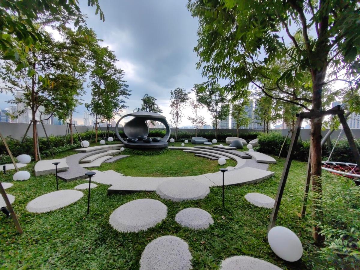 Scarletz Suites At Klcc By Veedu Hauz กัวลาลัมเปอร์ ภายนอก รูปภาพ